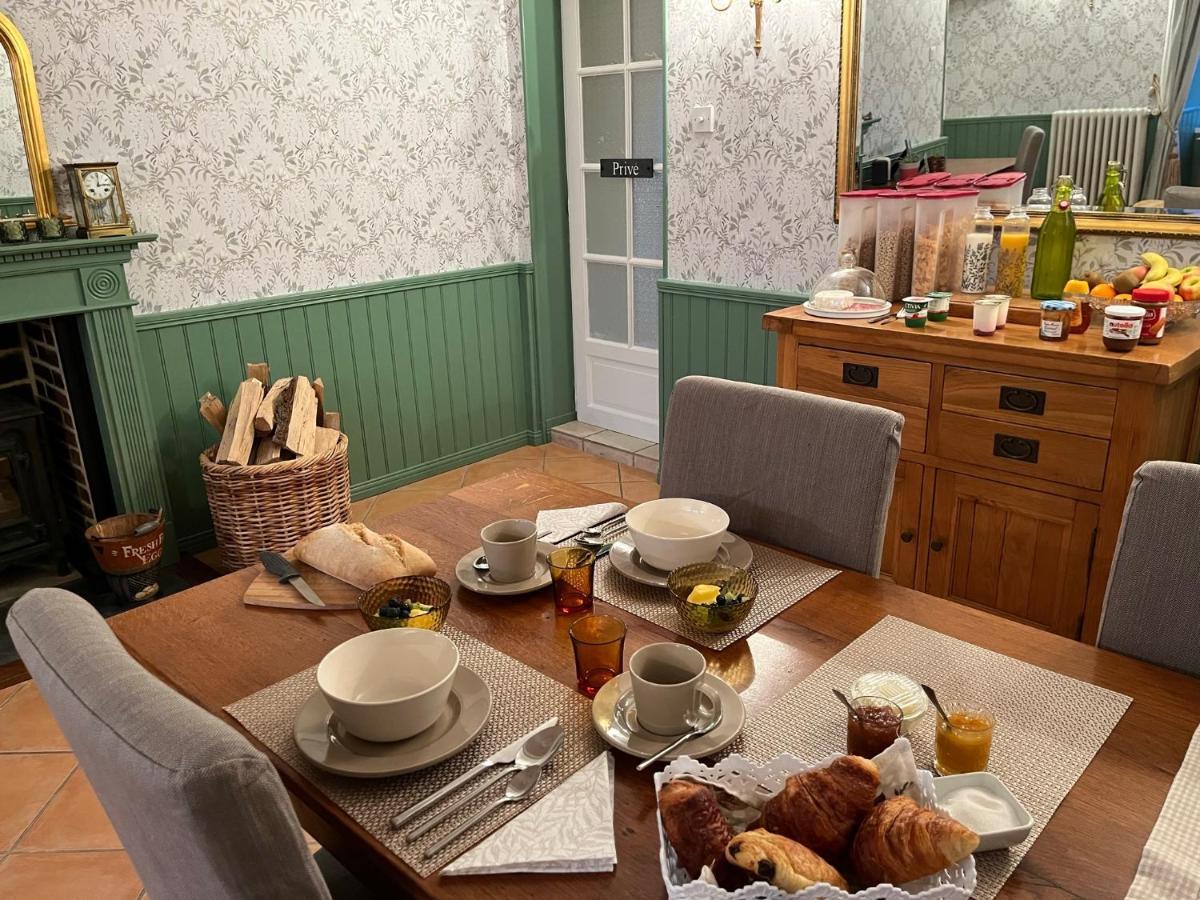 La Crepelliere Bed & Breakfast Villedieu-les-Poeles-Rouffigny Exterior photo